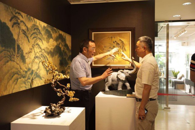 创造一个个“铜话”,非遗传承人朱军岷铜艺展在深举行