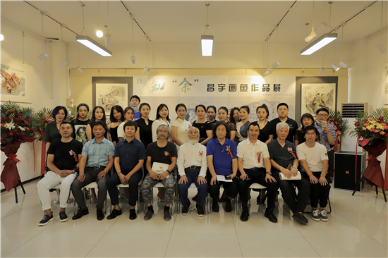 知"余"昌宇画鱼作品展于万恒艺术馆亮相